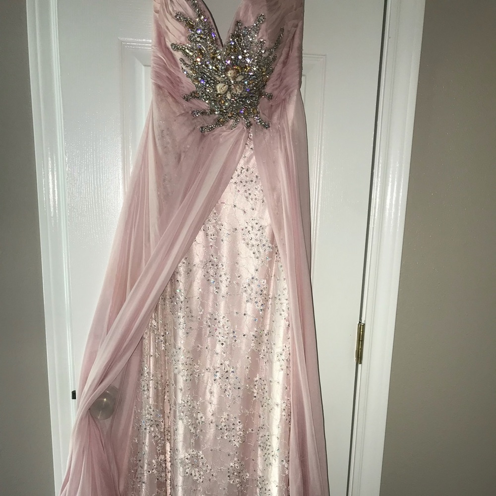 STRAPLESS PAGEANT/PROM GOWN